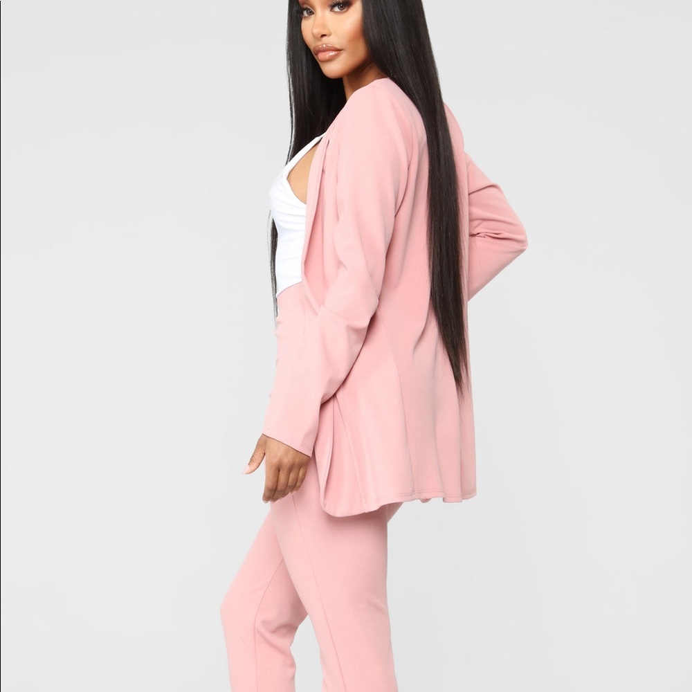 FASHION NOVA Blazer & pant set. Mauve - BNWT size S.